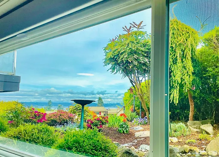 1200Sft Spacious Seaview & Garden Surrounded Vacation Home
