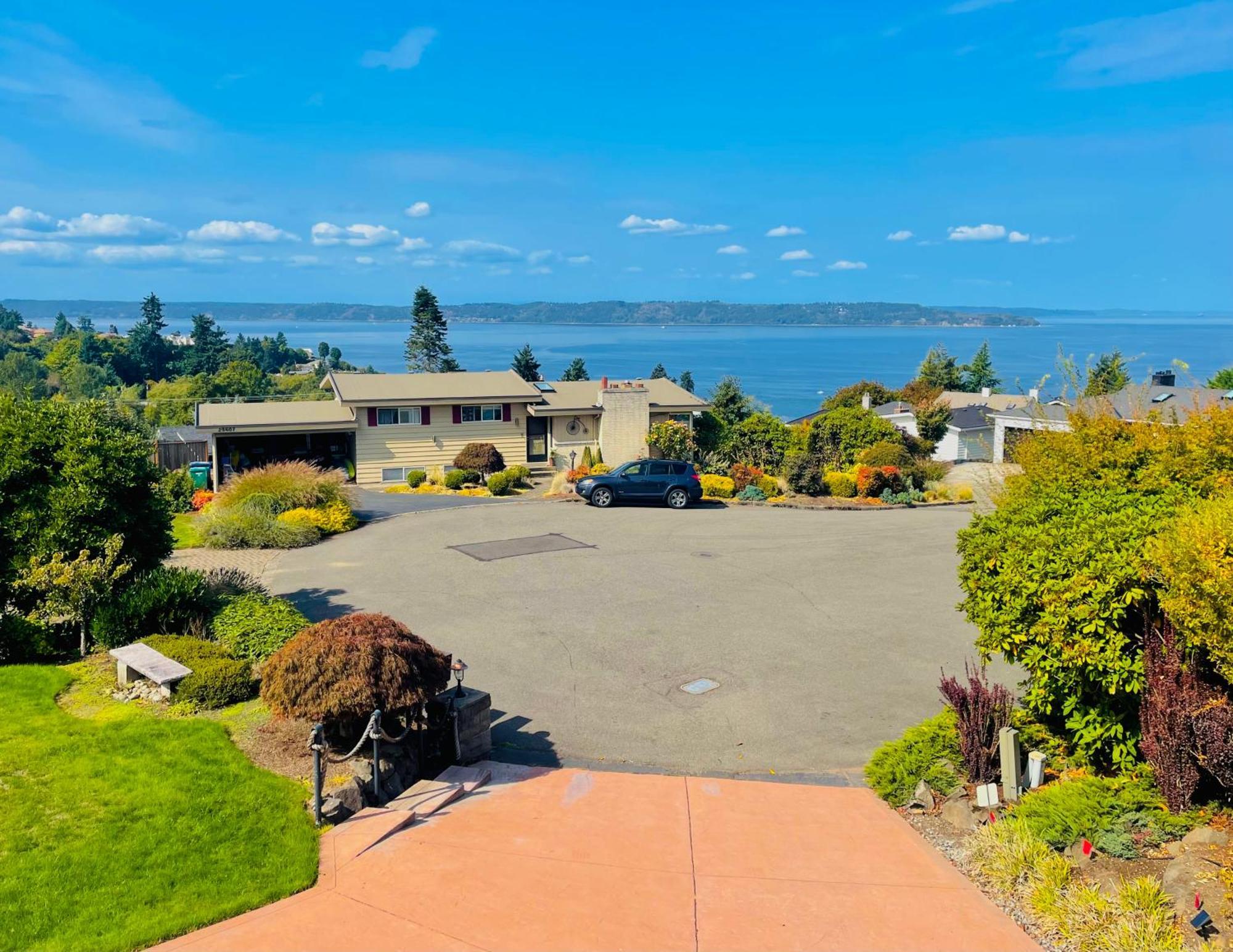 Holiday home 1200sft Spacious Seaview & Garden Surrounded Vacation *