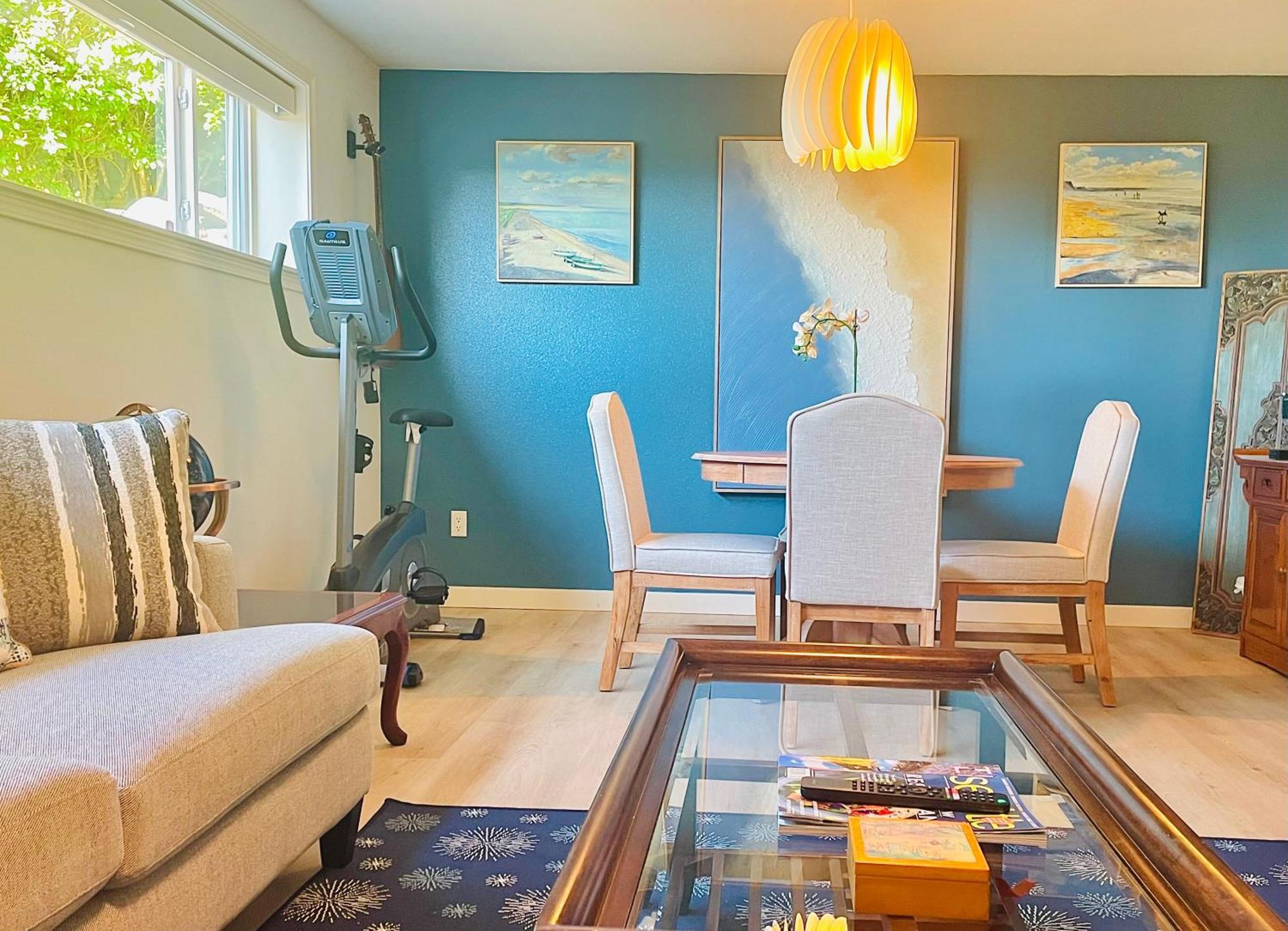 1200sft Spacious Seaview & Garden Surrounded Vacation * Federal Way